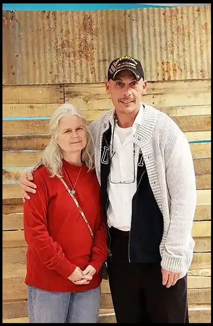 Book Author and Veteran David Haave had his first book reading with kids and Nana Waynesville MO USA 2017